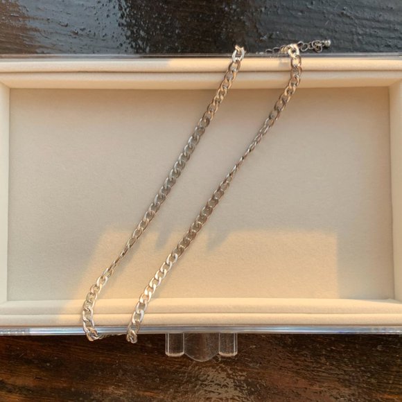 Chain Necklace Set - Picture 3 of 4